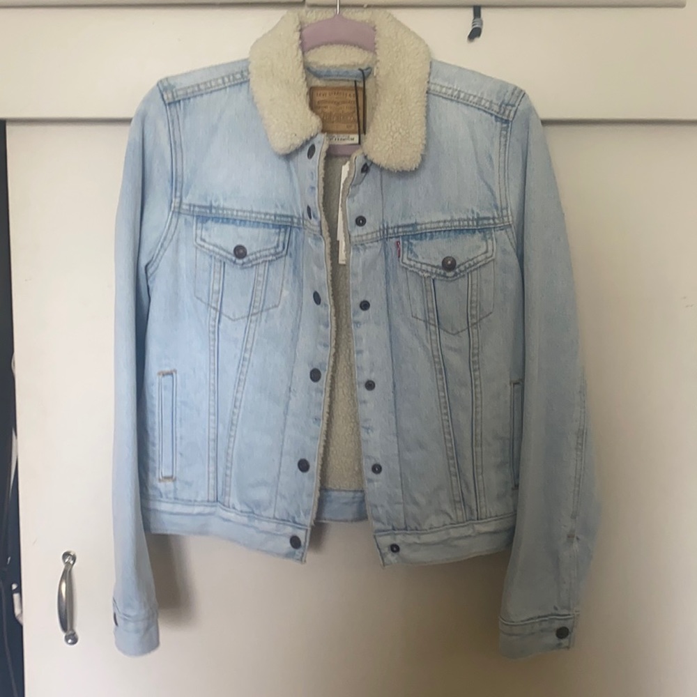 Levi’s tucker jean jacket